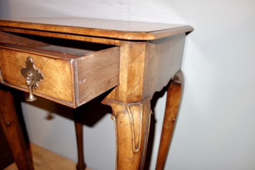 SMALL WALNUT SIDE TABLE WITH DRAWER - ADDITIONAL PHOTO 3