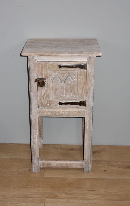 LIMED OAK ARTS CRAFTS BEDSIDE CABINET - ADDITIONAL PHOTO 3