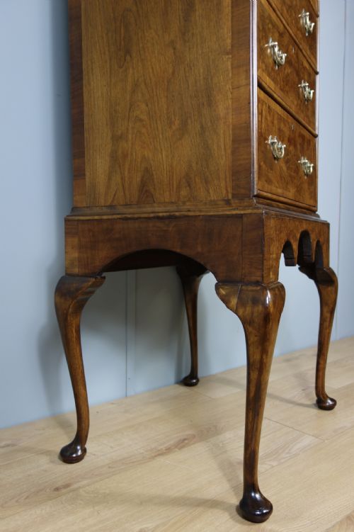 WALNUT CHEST OF DRAWERS ON STAND - ADDITIONAL PHOTO 8