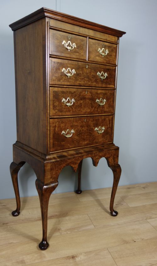 WALNUT CHEST OF DRAWERS ON STAND - ADDITIONAL PHOTO 9