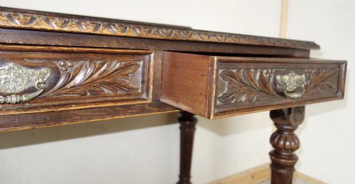 VICTORIAN OAK WRITING TABLE - ADDITIONAL PHOTO 1