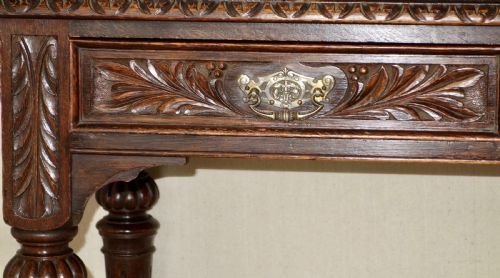 VICTORIAN OAK WRITING TABLE - ADDITIONAL PHOTO 6