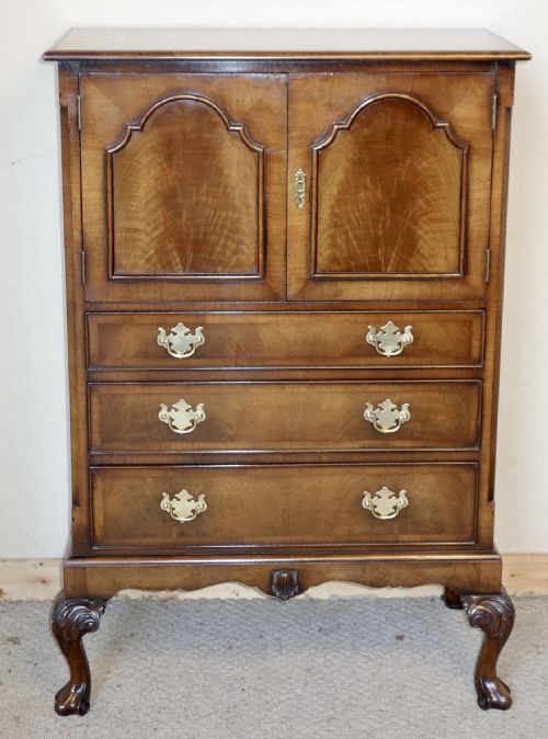 WALNUT TALLBOY CHEST OF DRAWERS BY MAPLE - ADDITIONAL PHOTO 3