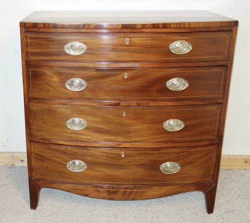 BOWFRONT GEORGIAN CHEST OF DRAWERS - ADDITIONAL PHOTO 3