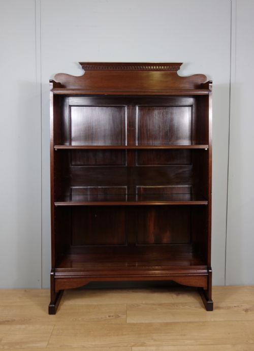 mahogany open bookcase - CATEGORY: ANTIQUE BOOKCASES - DATED 1920