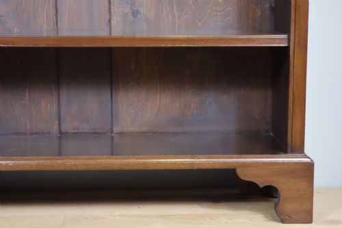 SMALL MAHOGANY OPEN BOOKCASE - ADDITIONAL PHOTO 7