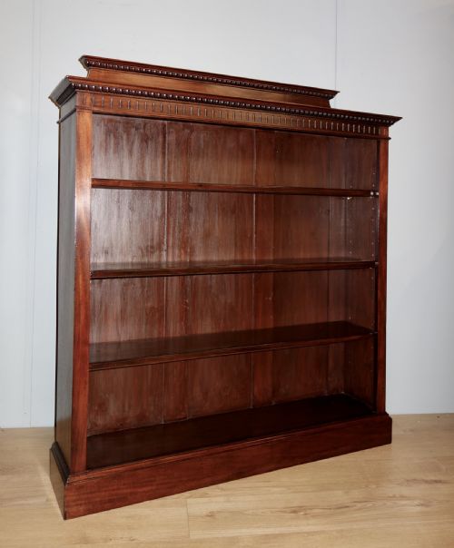 edwardian open mahogany bookcase - CATEGORY: ANTIQUE BOOKCASES - DATED EDWARDIAN