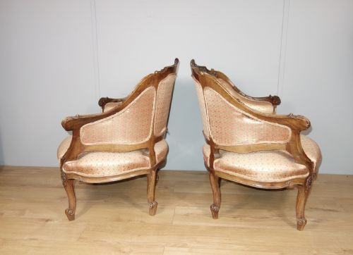 PAIR OF CARVED FAUTEUIL CHAIRS - ADDITIONAL PHOTO 3