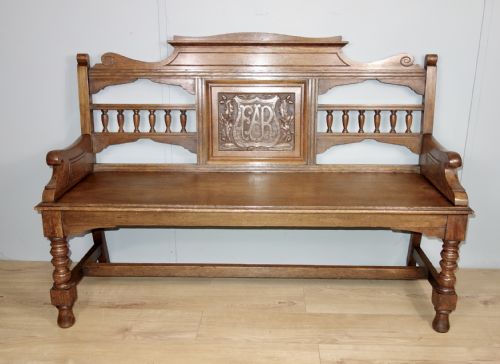 VICTORIAN OAK SETTLE - ADDITIONAL PHOTO 6