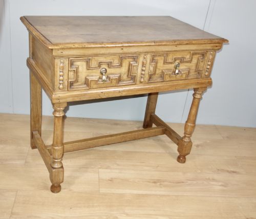 oak geometric table with drawer - CATEGORY: ANTIQUE TABLES - DATED 1910