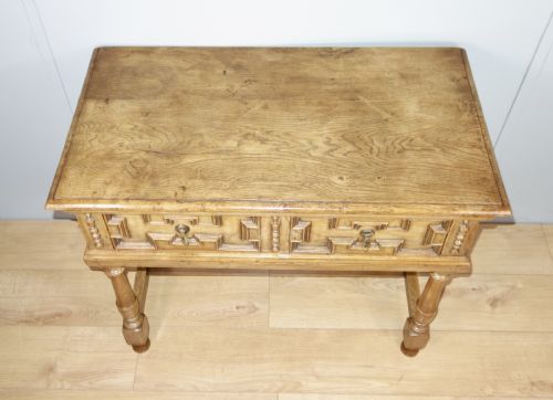 OAK GEOMETRIC TABLE WITH DRAWER - ADDITIONAL PHOTO 3