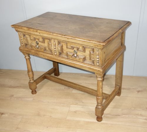 OAK GEOMETRIC TABLE WITH DRAWER - ADDITIONAL PHOTO 7