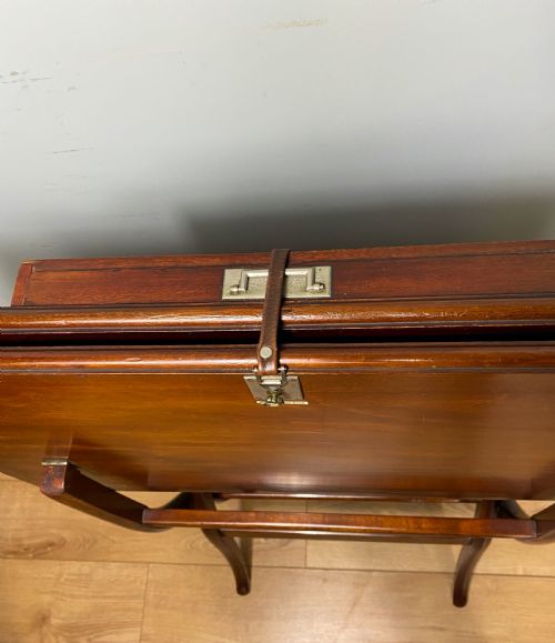 ANTIQUE MAHOGANY FOLDING GAMES COACHING TABLE - ADDITIONAL PHOTO 4