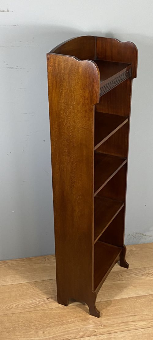 SMALL OPEN MAHOGANY BOOKCASE - ADDITIONAL PHOTO 4