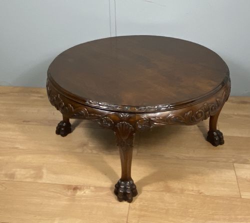 mahogany circular coffee table - CATEGORY: ANTIQUE TABLES - DATED 1920
