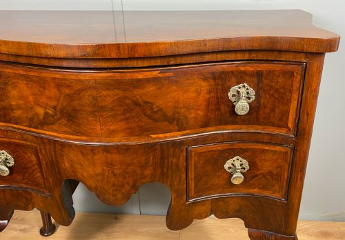 SHAPED WALNUT LOWBOY HALL TABLE - ADDITIONAL PHOTO 5