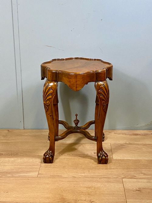 SMALL OCCASIONAL WALNUT TABLE BY DRUCE CO OF LONDON - ADDITIONAL PHOTO 1