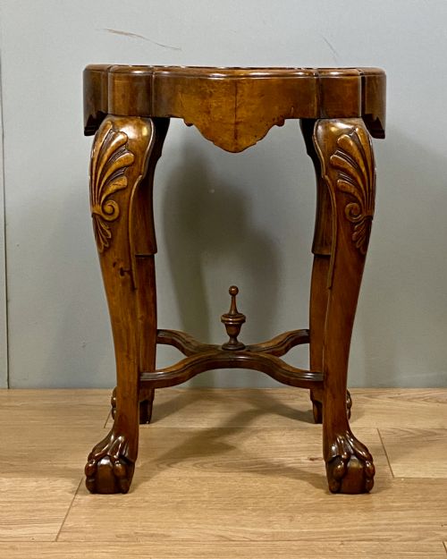 SMALL OCCASIONAL WALNUT TABLE BY DRUCE CO OF LONDON - ADDITIONAL PHOTO 2