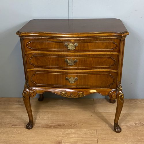 SHAPED WALNUT THREE DRAWER TABLE WARING GILLOW - ADDITIONAL PHOTO 2