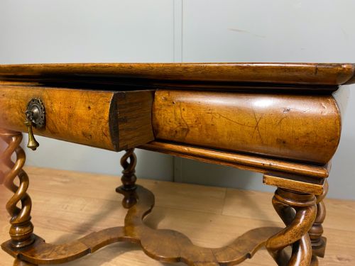 SMALL WALNUT COFFEE TABLE - ADDITIONAL PHOTO 7