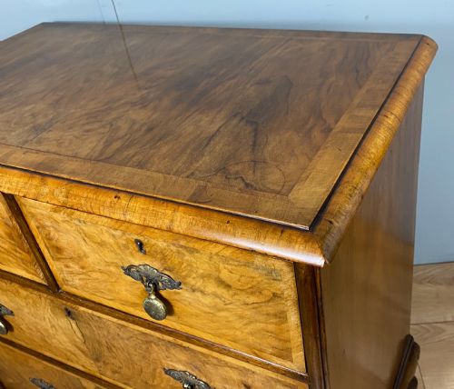 WALNUT CHEST OF DRAWERS - ADDITIONAL PHOTO 7