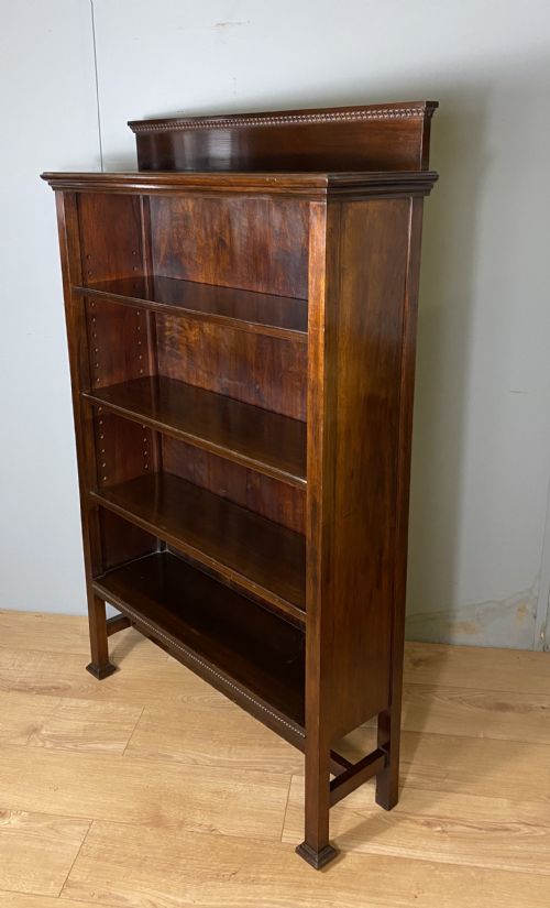 open mahogany bookcase - CATEGORY: ANTIQUE BOOKCASES - DATED 1920