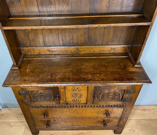 DISTRESSED IPSWICH OAK DRESSER - ADDITIONAL PHOTO 5