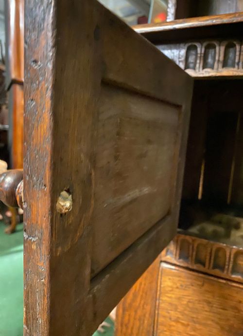 DISTRESSED IPSWICH OAK DRESSER - ADDITIONAL PHOTO 9