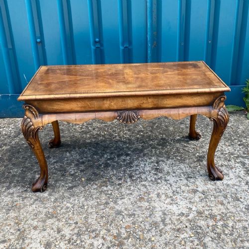 walnut coffee table - CATEGORY: ANTIQUE TABLES - DATED 1930