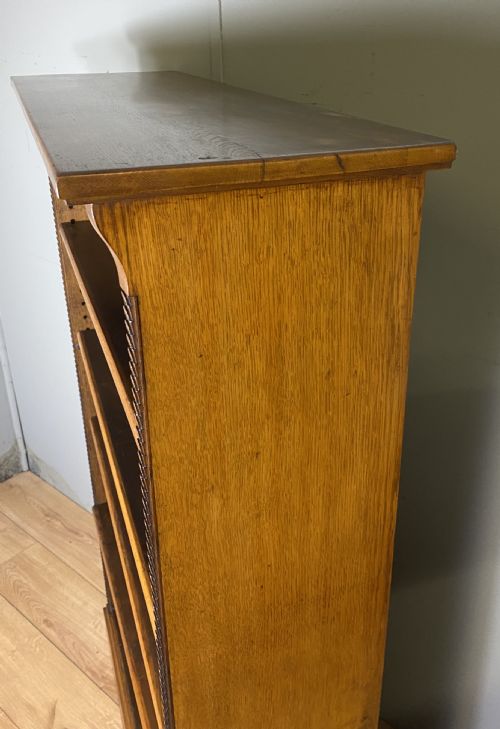 VICTORIAN OPEN OAK BOOKCASE - ADDITIONAL PHOTO 6