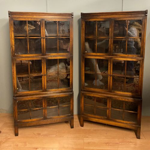 PAIR OF SECTIONAL OAK BOOKCASES - ADDITIONAL PHOTO 3