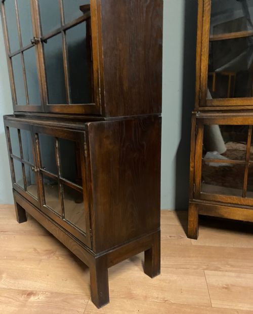 PAIR OF SECTIONAL OAK BOOKCASES - ADDITIONAL PHOTO 8