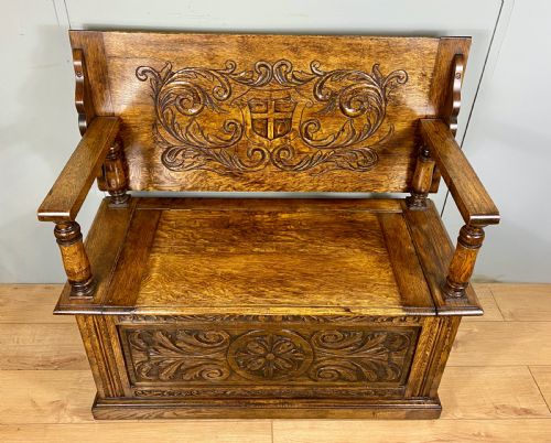 CARVED OAK VICTORIAN MONKS BENCH - ADDITIONAL PHOTO 3