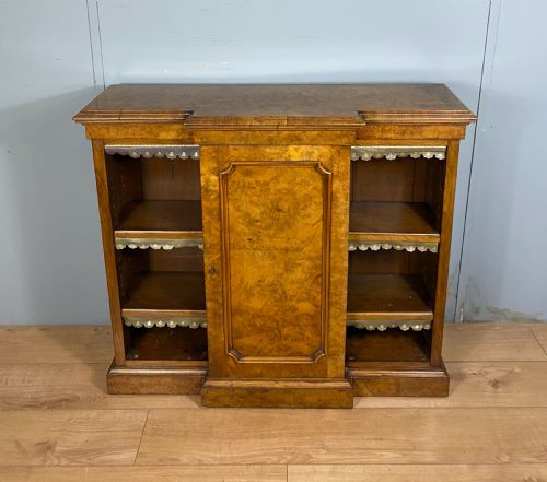 small victorian walnut bookcase - CATEGORY: ANTIQUE BOOKCASES - DATED VICTORIAN