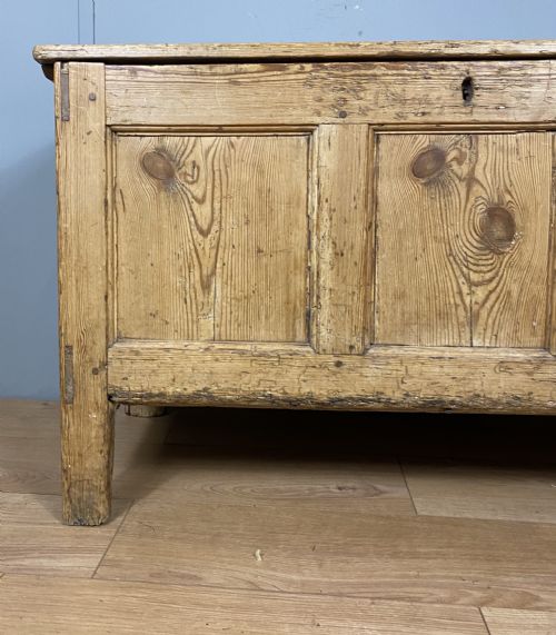 PINE COFFER - ADDITIONAL PHOTO 2