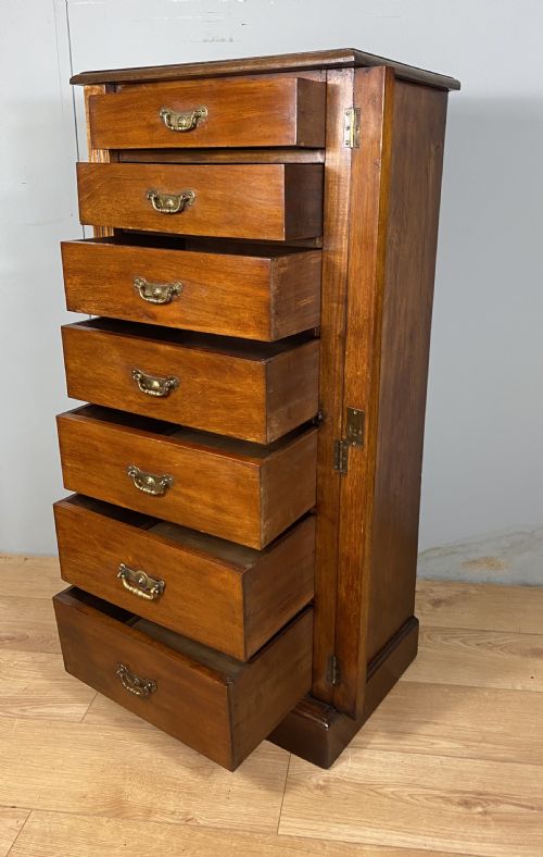 LATE VICTORIAN WELLINGTON MAHOGANY CHEST OF DRAWERS - ADDITIONAL PHOTO 5