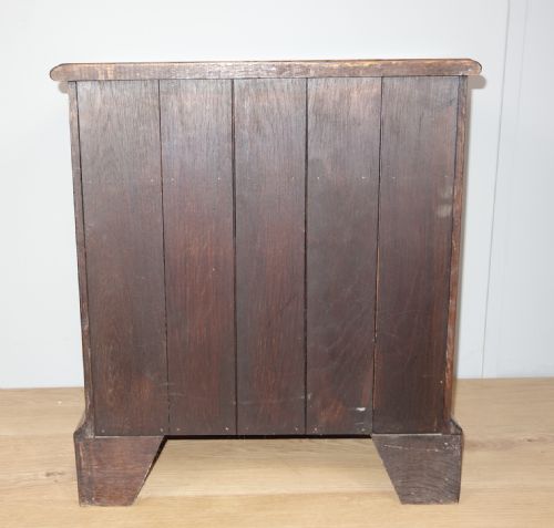 VERY SMALL OAK CHEST OF DRAWERS - ADDITIONAL PHOTO 9