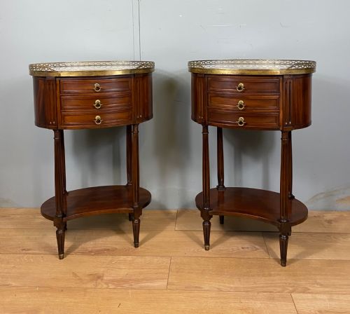 PAIR OF FRENCH OVAL MAHOGANY MARBLE BEDSIDE TABLES - ADDITIONAL PHOTO 1