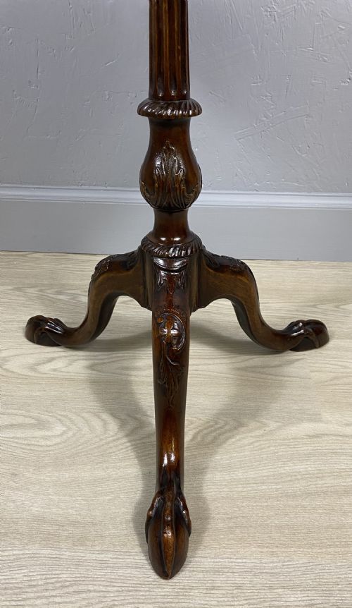 FINE QUALITY MAHOGANY WINE TABLE - ADDITIONAL PHOTO 2