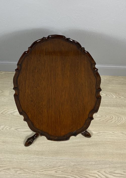 FINE QUALITY MAHOGANY WINE TABLE - ADDITIONAL PHOTO 3