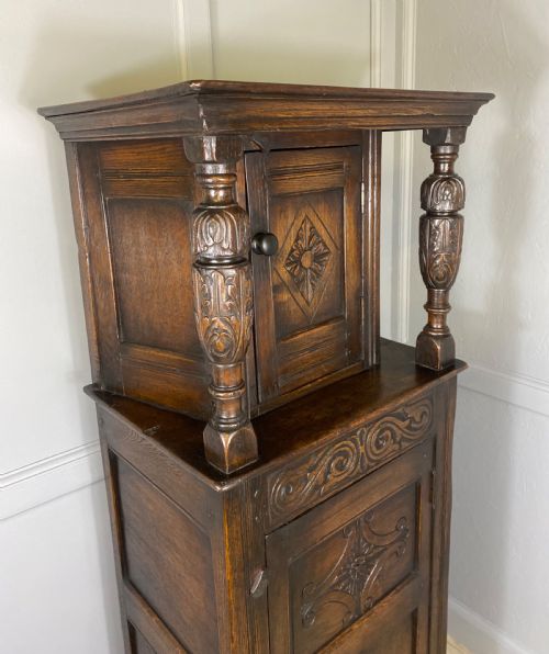 NARROW OAK COURT CUPBOARD - ADDITIONAL PHOTO 6