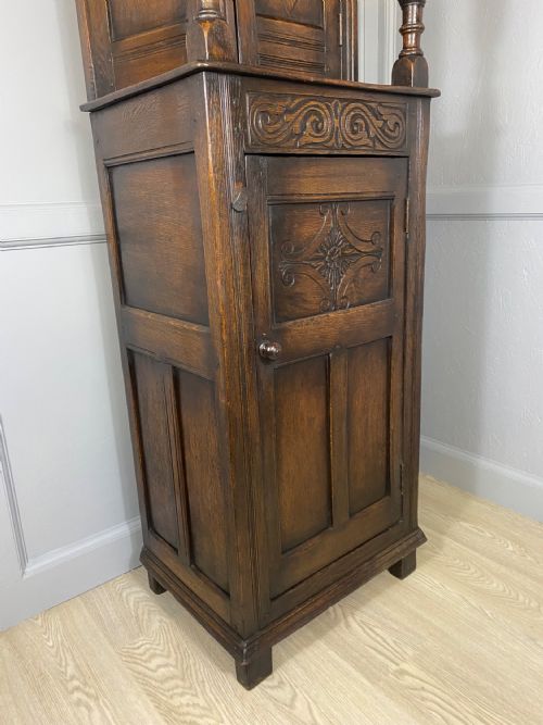 NARROW OAK COURT CUPBOARD - ADDITIONAL PHOTO 5