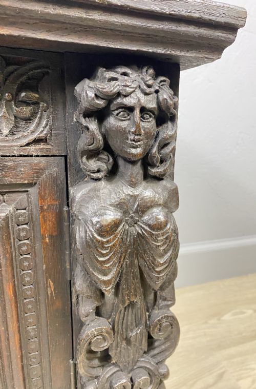 VICTORIAN LOW CARVED OAK CUPBOARD - ADDITIONAL PHOTO 5