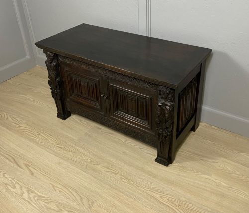 VICTORIAN LOW CARVED OAK CUPBOARD - ADDITIONAL PHOTO 6