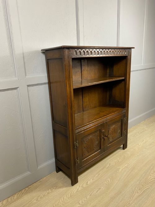 SMALL IPSWICH OAK BOOKCASE - ADDITIONAL PHOTO 4