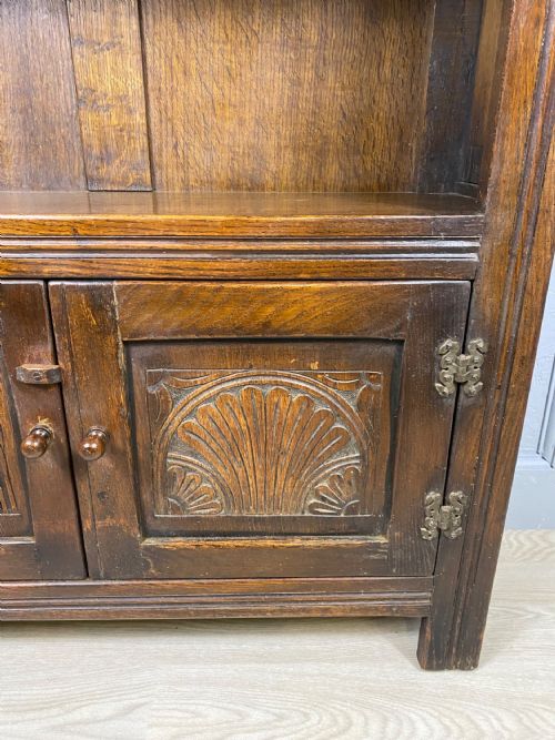 SMALL IPSWICH OAK BOOKCASE - ADDITIONAL PHOTO 6