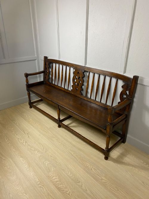 oak bench - CATEGORY: ANTIQUE FURNITURE - DATED 1920
