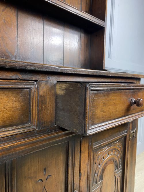 SMALL DISTRESSED IPSWICH OAK DRESSER - ADDITIONAL PHOTO 5