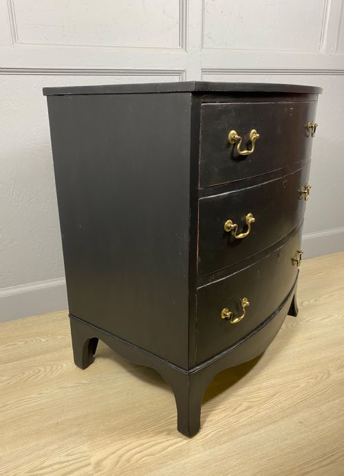 PAINTED BLACK CHEST OF DRAWERS - ADDITIONAL PHOTO 1