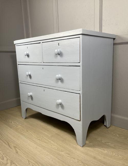 pine victorian painted chest of drawers - CATEGORY: ANTIQUE CHEST OF DRAWERS - DATED VICTORIAN